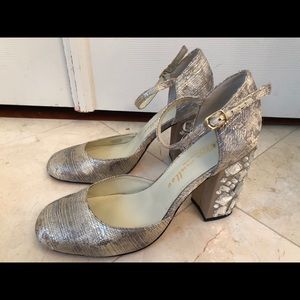Bettye Muller Crystal heel Close Toe shoe NEW